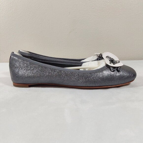 NIB Coach Flatiron Leather Ballet Flat in Metallic Gunmetal w Bow & Charm - 8 - Picture 7 of 13